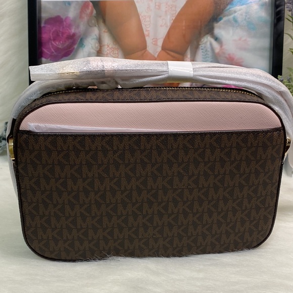 Michael Kors Zip Chain crossbody - Picture 3 of 9